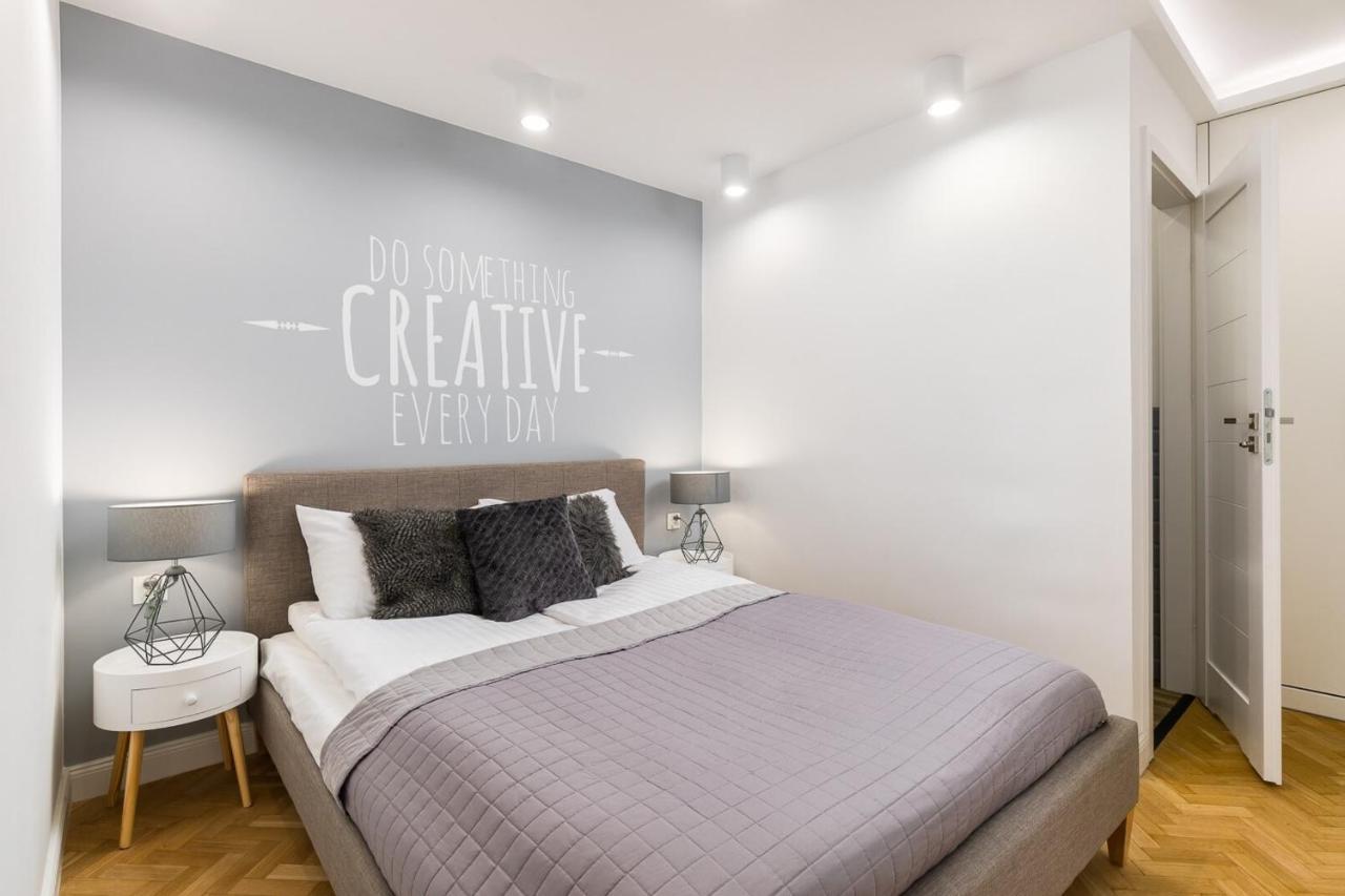 Rent like home - Złota 65 II Warszawa Zewnętrze zdjęcie